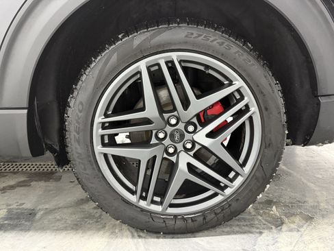 Used 2025 Ford Explorer ST image 36