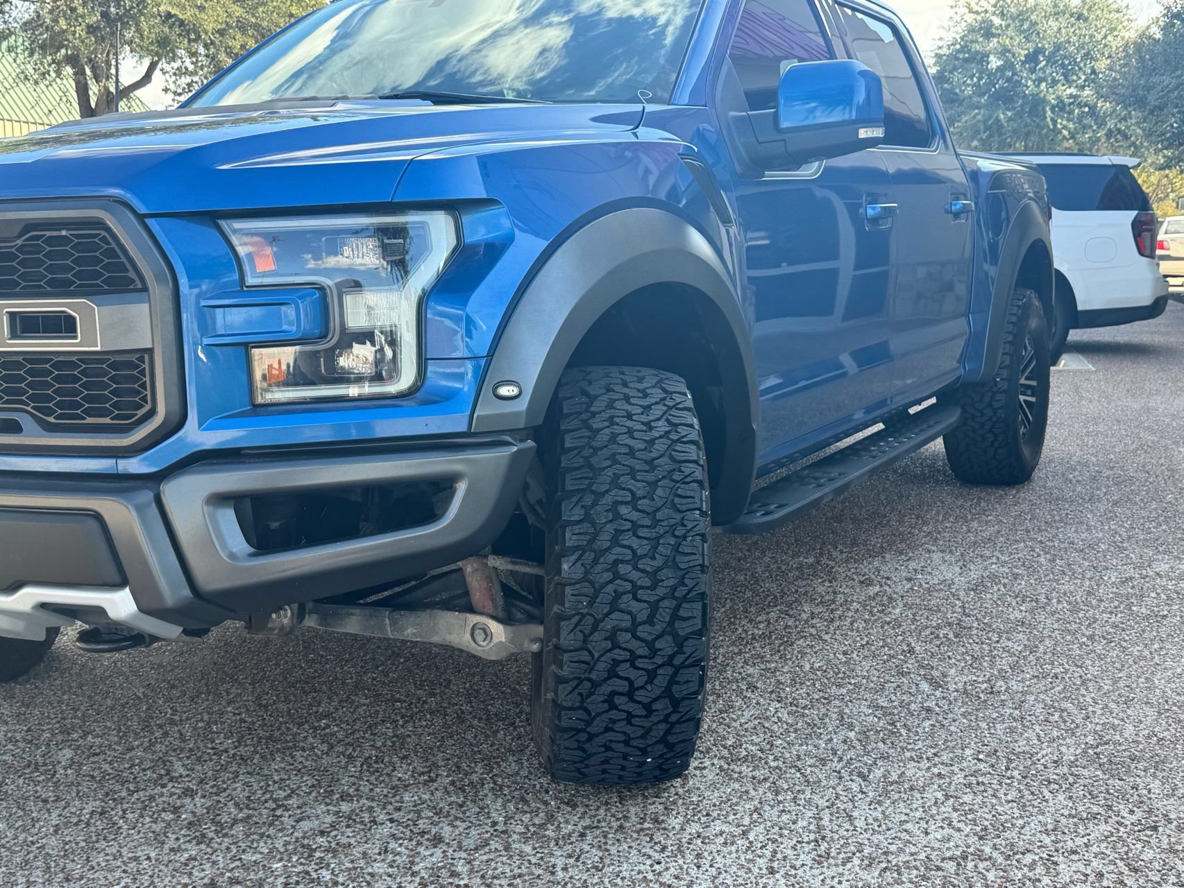 Used 2020 Ford F150 Raptor w/ Equipment Group 802A Luxury AWD/4WD image 3