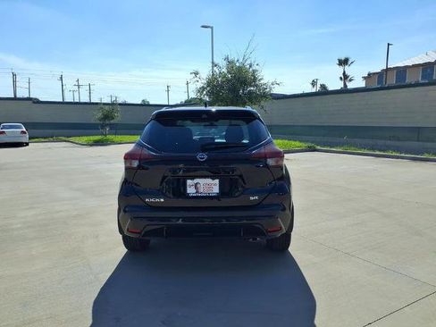 Certified 2024 Nissan Kicks SR w/ SR Premium Package FWD image 4