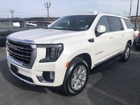 Certified 2023 GMC Yukon XL SLT w/ SLT Luxury Package image 2