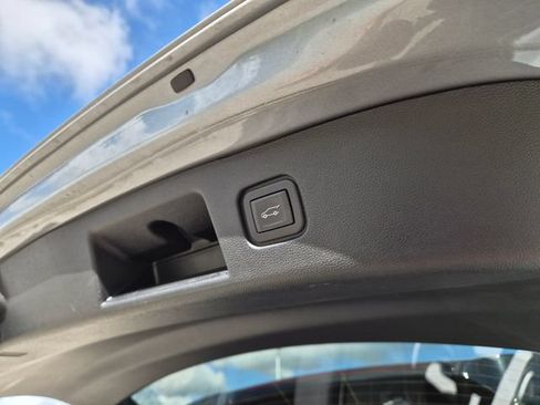 Used 2024 Chevrolet Blazer EV LT AWD/4WD image 13