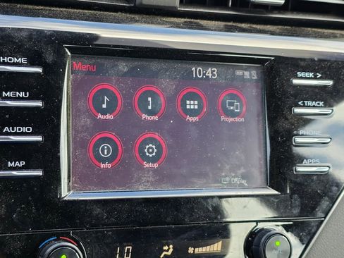 Used 2019 Toyota Camry SE FWD image 21