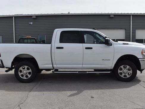Used 2024 RAM 2500 Big Horn AWD/4WD image 4