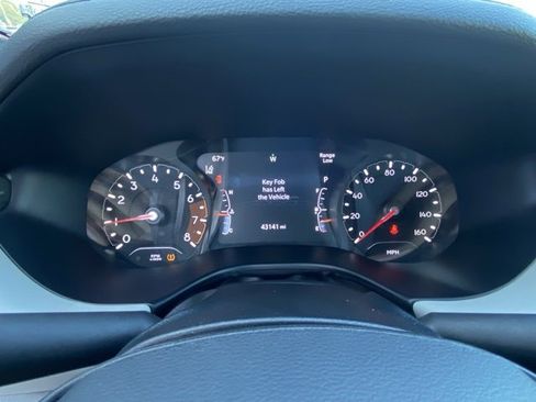 Used 2024 Jeep Compass Limited image 18