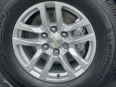 Used 2023 Chevrolet Tahoe LS RWD image 8