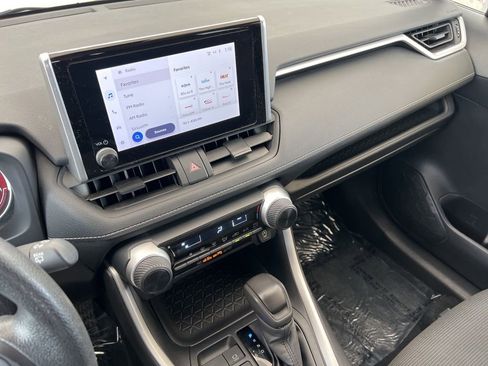 Used 2024 Toyota RAV4 LE image 18
