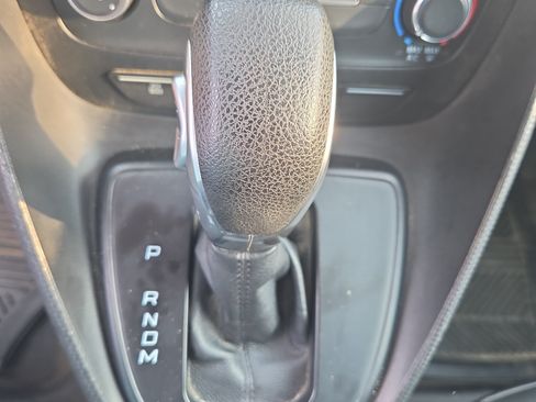 Used 2019 Ford Transit Connect XL FWD image 7
