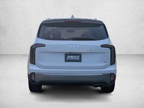 Used 2024 Kia Telluride EX w/ EX Captain's Chair Package image 6