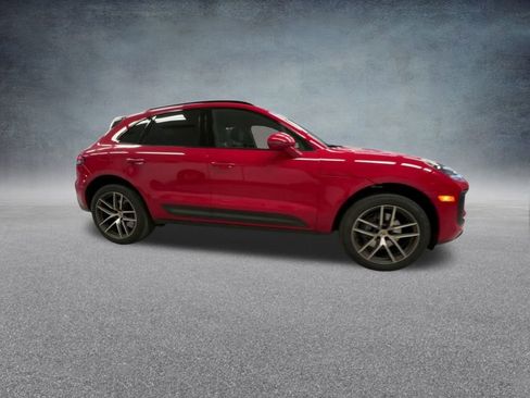 Used 2022 Porsche Macan image 27