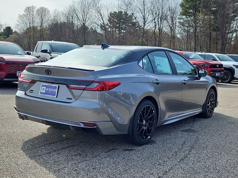 New 2026 Toyota Camry Hybrid image 2