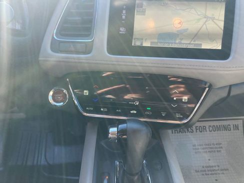 Used 2017 Honda HR-V EX-L image 21