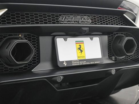 Used 2023 Lamborghini Huracan Tecnica image 19