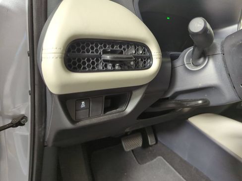 Certified 2024 Honda HR-V LX image 27