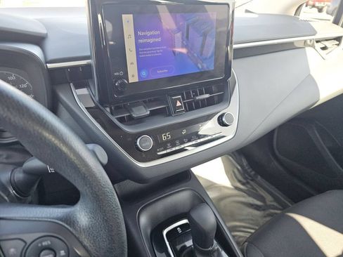Used 2024 Toyota Corolla LE FWD image 30