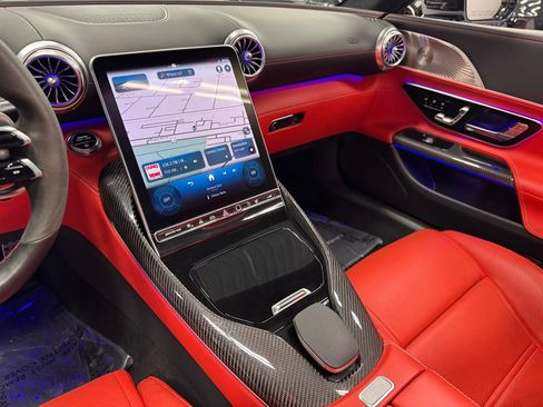 Used 2022 Mercedes-Benz SL 63 AMG 4MATIC image 29