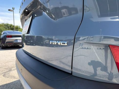 Used 2024 Ford Escape Active w/ Tech Pack #1 AWD/4WD image 11