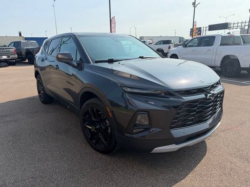 Used 2022 Chevrolet Blazer LT w/ LPO, Black Accent Package FWD image 8