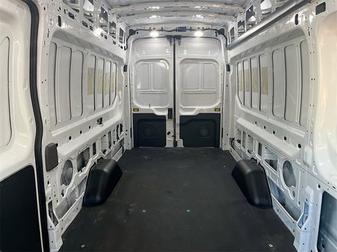 Used 2023 Ford Transit 350 148 High Roof Extended image 22