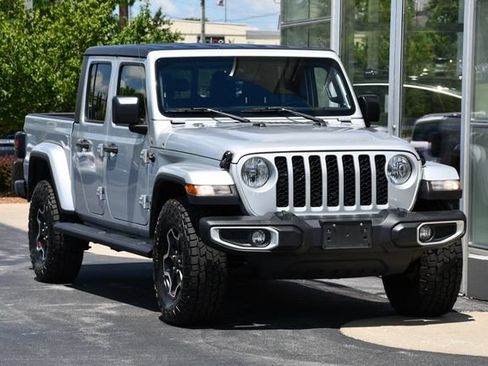 Used 2023 Jeep Gladiator Sport AWD/4WD image 5