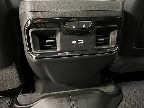 Used 2022 GMC Sierra 1500 AT4X image 59