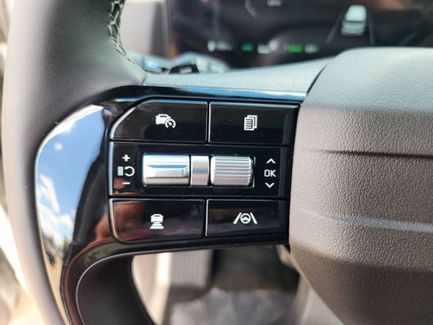 New 2027 Kia Carnival SX w/ Dark Edition Package FWD image 16