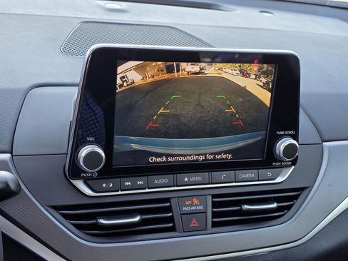 New 2025 Nissan Altima 2.5 SR w/ SR Premium Package FWD image 12