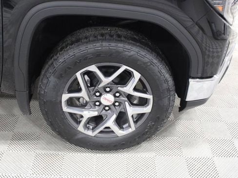 New 2026 GMC Sierra 1500 SLE image 45