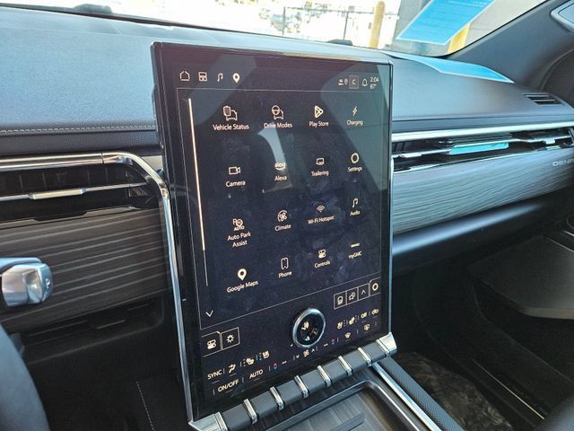 Used 2025 GMC Sierra EV Denali AWD/4WD image 10