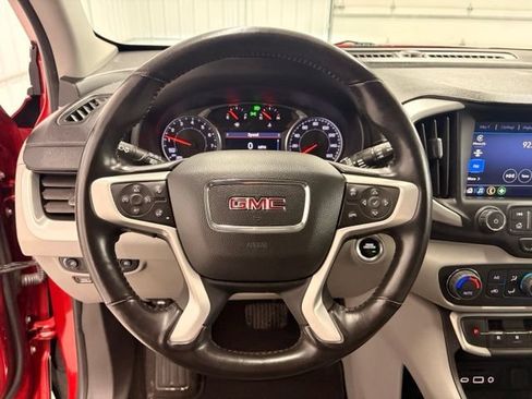Used 2022 GMC Terrain SLT FWD image 16
