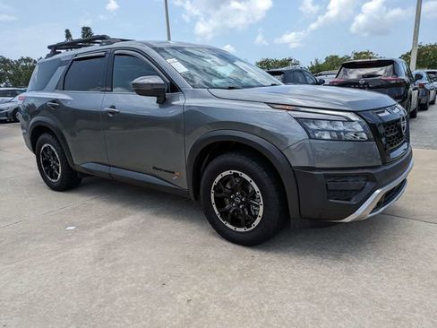 Used 2023 Nissan Pathfinder Rock Creek AWD/4WD image 2
