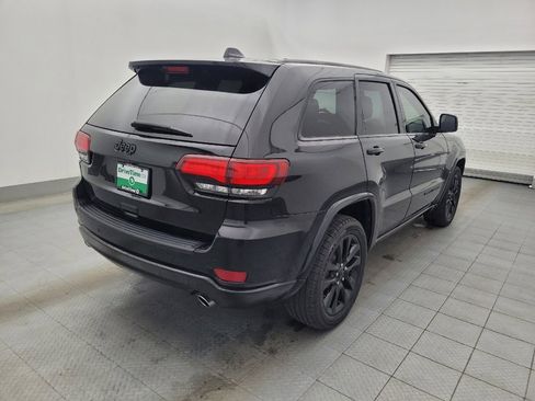 Used 2019 Jeep Grand Cherokee Altitude RWD image 9