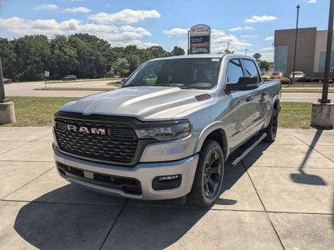 Used 2025 RAM 1500 Big Horn RWD image 7