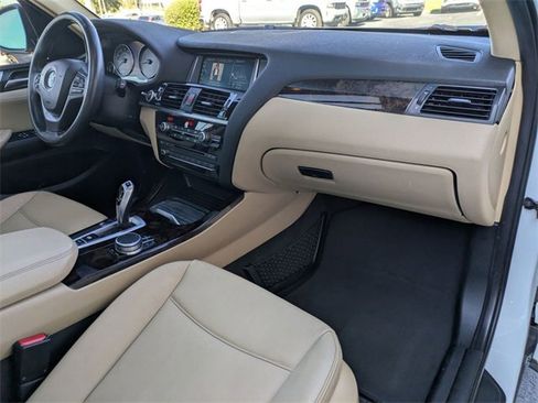 Used 2017 BMW X3 sDrive28i image 27