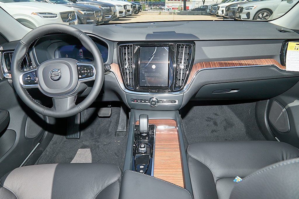 New 2026 Volvo V60 B5 Cross Country Plus w/ Climate Package AWD/4WD image 23