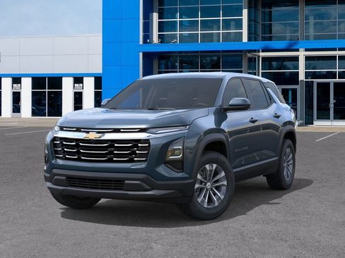New 2026 Chevrolet Equinox LT FWD image 6