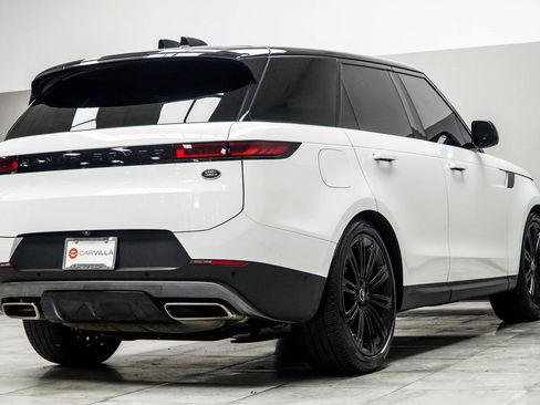 Used 2023 Land Rover Range Rover Sport SE image 12