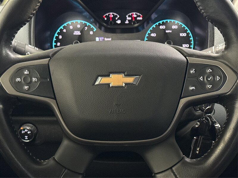 Used 2016 Chevrolet Colorado Z71 AWD/4WD image 16