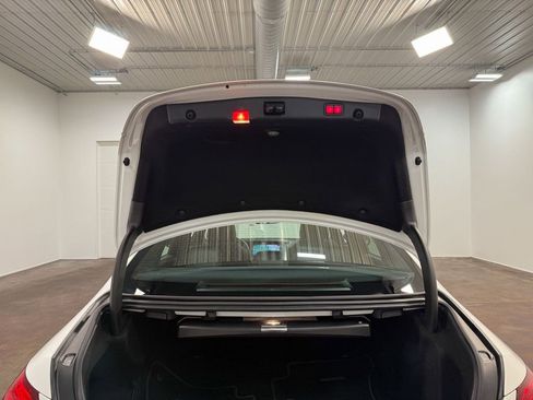 Used 2017 Mercedes-Benz E 300 4MATIC image 74