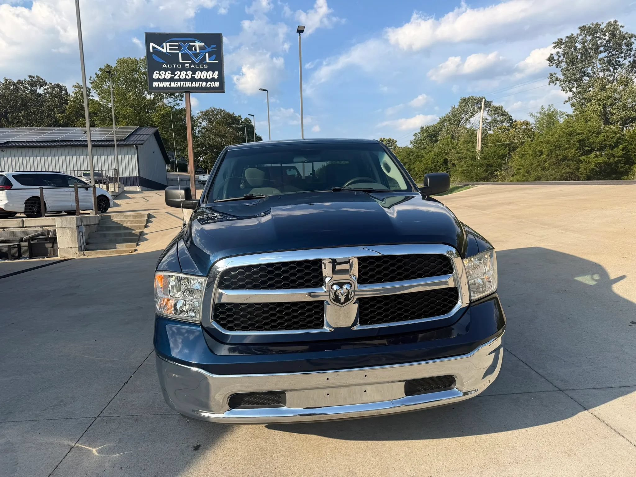 Used 2020 RAM 1500 Classic SLT AWD/4WD image 4