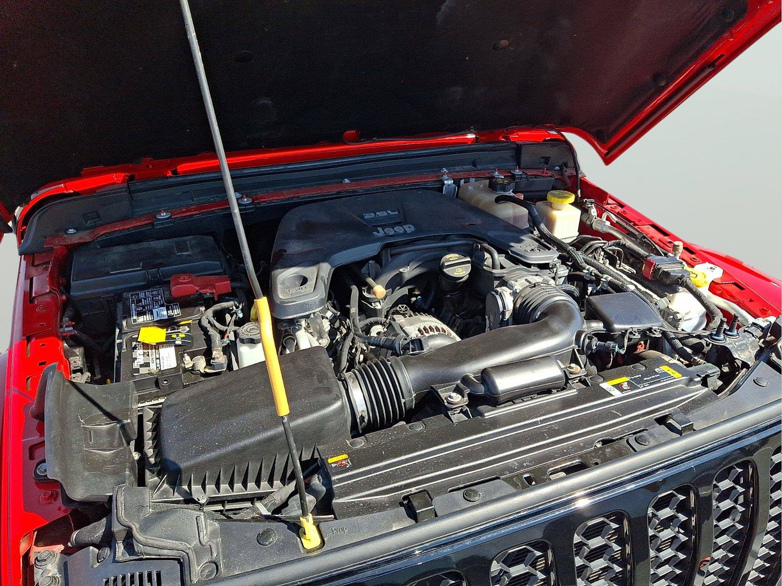 Used 2021 Jeep Gladiator Sport AWD/4WD image 24