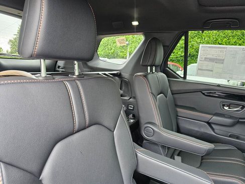 New 2026 Honda Pilot TrailSport image 12
