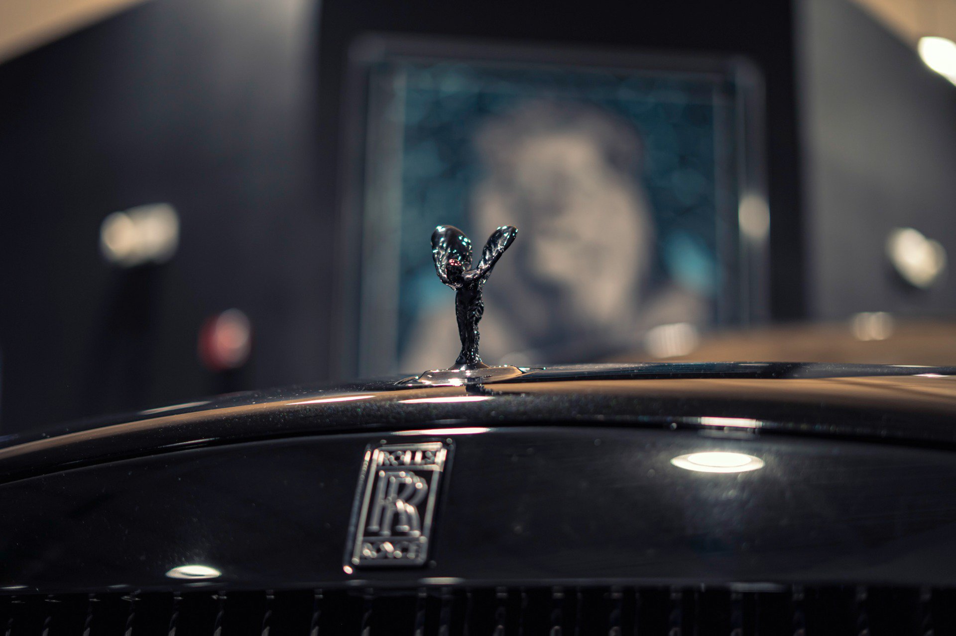 Used 2019 Rolls-Royce Dawn RWD image 11