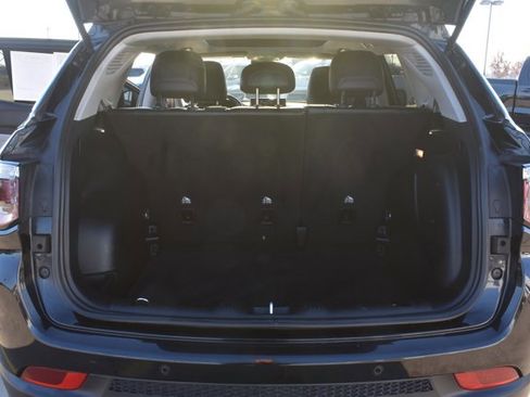 Used 2022 Jeep Compass Limited w/ Sun and Sound Group image 19