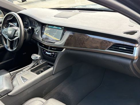 Used 2018 Cadillac CT6 Luxury image 30