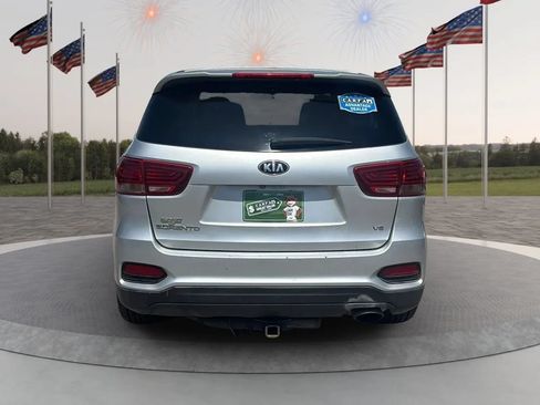 Used 2020 Kia Sorento FWD V6 image 4
