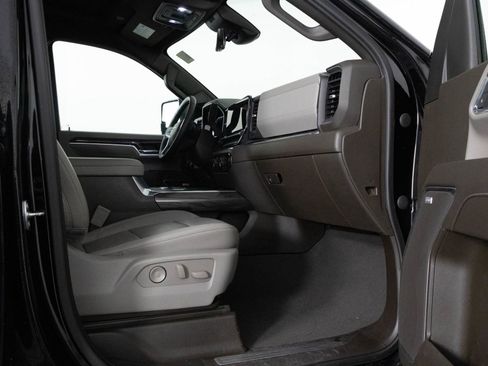 Used 2024 Chevrolet Silverado 2500 LTZ w/ LTZ Plus Package image 42