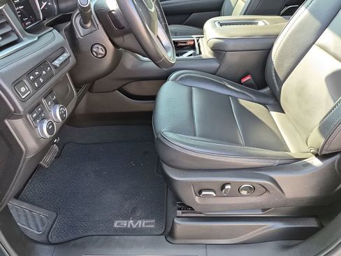 Used 2021 GMC Yukon Denali image 32