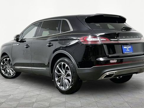 Used 2023 Lincoln Nautilus Reserve image 11