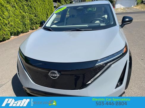 Used 2023 Nissan Ariya AWD image 14