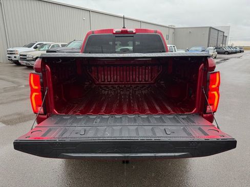 Used 2024 Chevrolet Colorado Z71 w/ Z71 Convenience Package 2 image 36